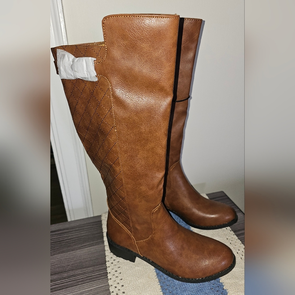 🆕 NEW with Tags! St John's Bay Women's Boots 9